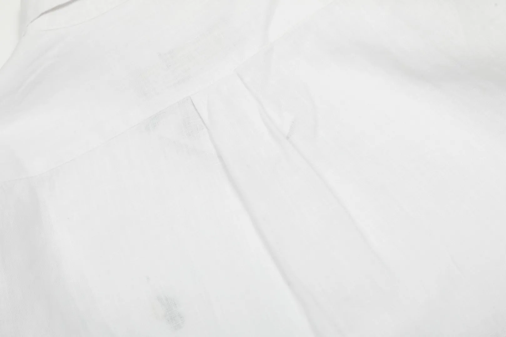 P300 Top Quality" Style Number: 8001# [Ralph Lauren Paul Pony Linen Basic Couple Style Shirt Long Sleeve] ✅Ralph Lauren Paul Small Label War Horse 100% Pure Linen Classic Basic Four Seasons Shirt Long Sleeve ✅A must-have item for the lazy style. The upper body has a retro and fresh feeling. ✅100% pure linen 280g 32 count fabric. Washed, retro and textured. ✅Dedicated to platform live broadcast. Wholesale entity ✅Simple and easy to match, light American old money style, the upper body is super great, ✅Standard for all seasons, worn alone/inner, it is a must-have for YYDS couples wardrobe. Size: S-XL Color: Black, White, Navy, Khaki, Pink, Yellow, Red, Colorful Blue, Light Blue, Rose Red